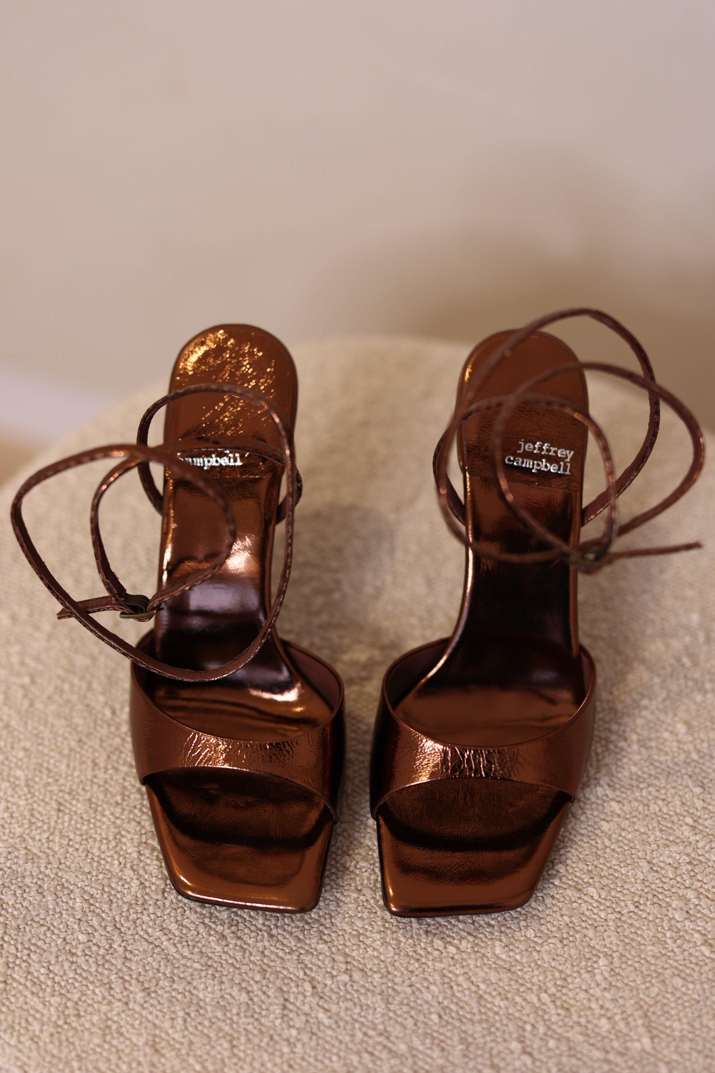 Sandálias Jeffrey Campbell