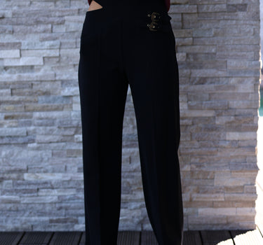 calça detalhe fivela