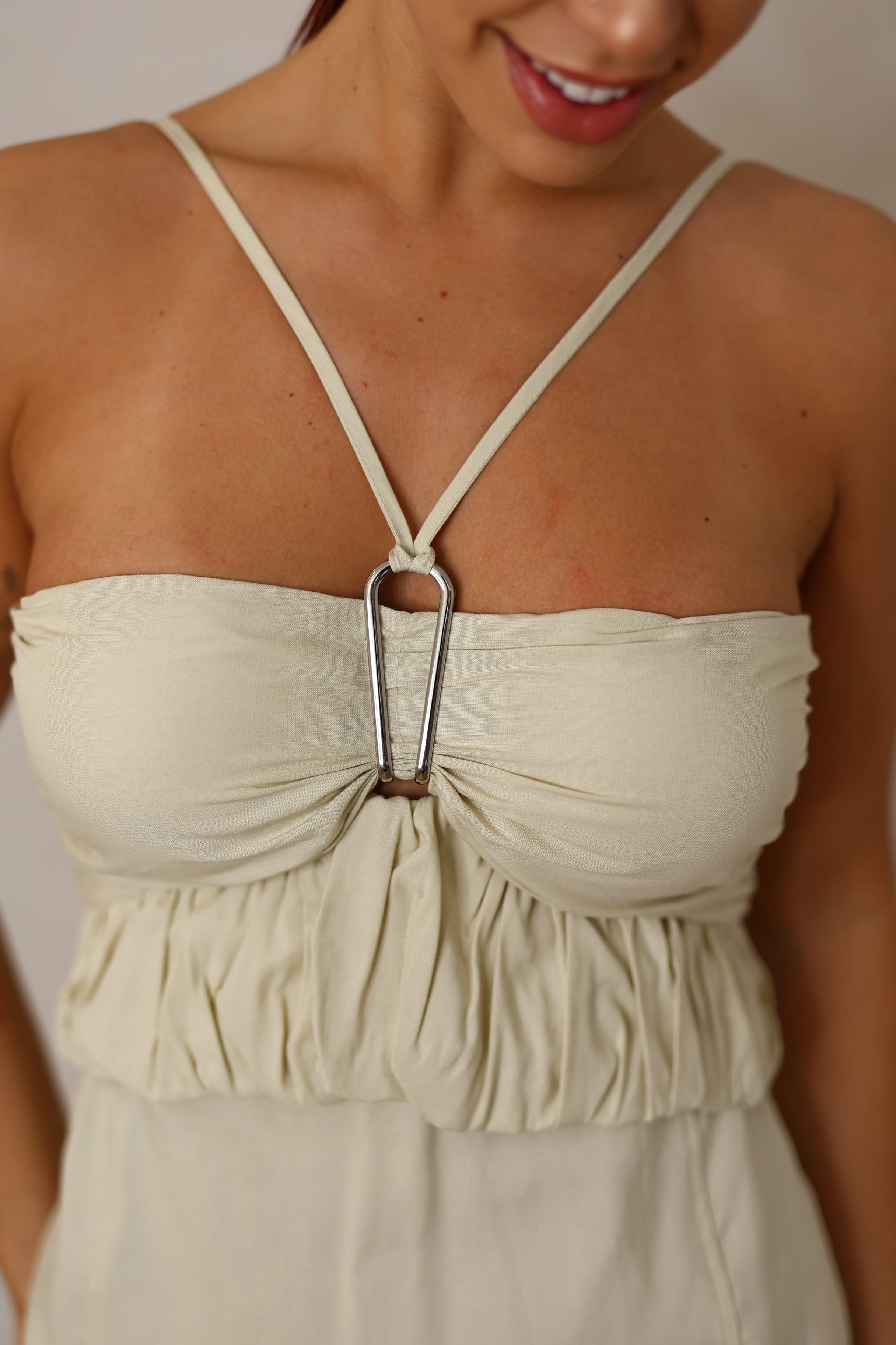 Vestido Curto em Linho