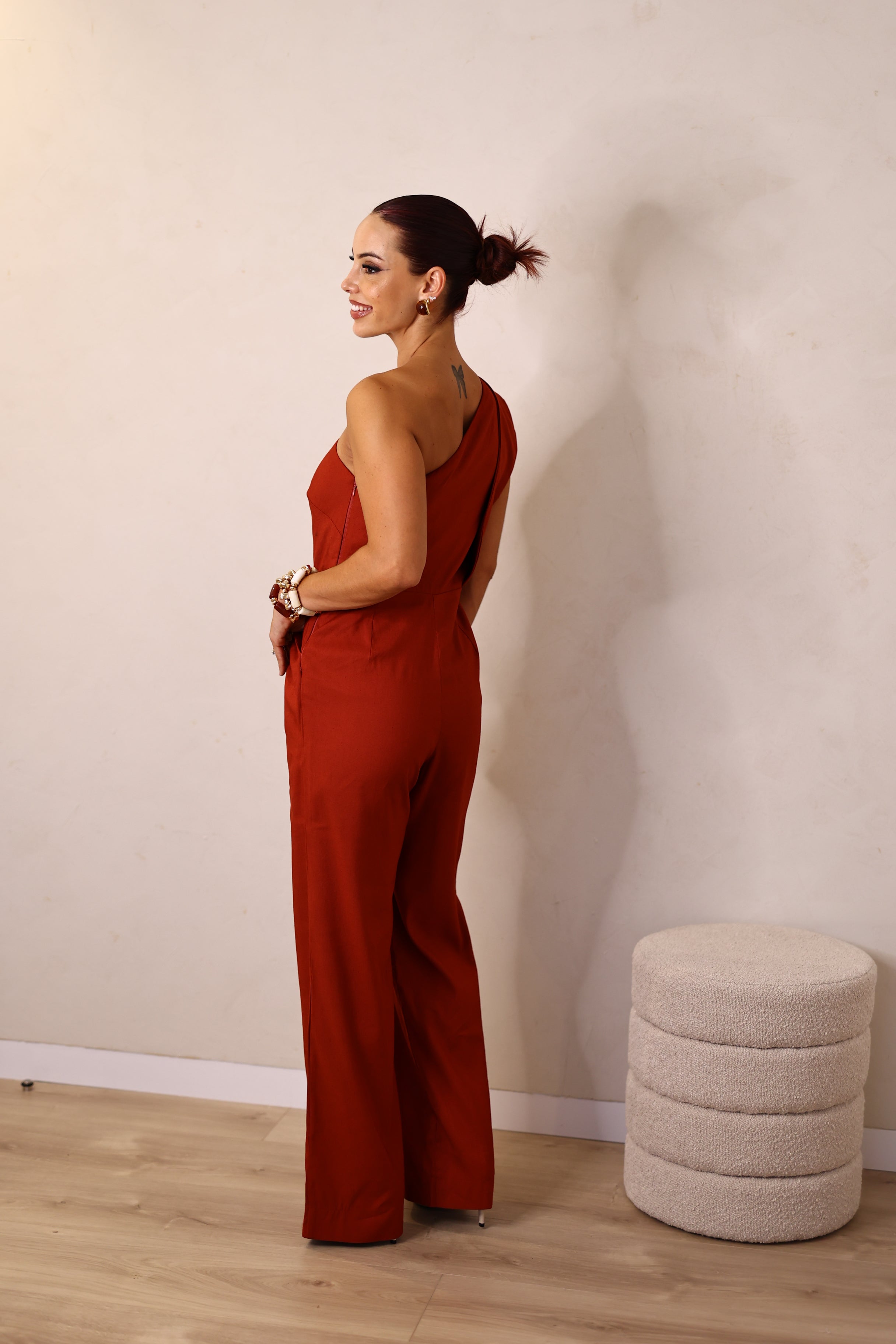 Macacão assimétrico em linho