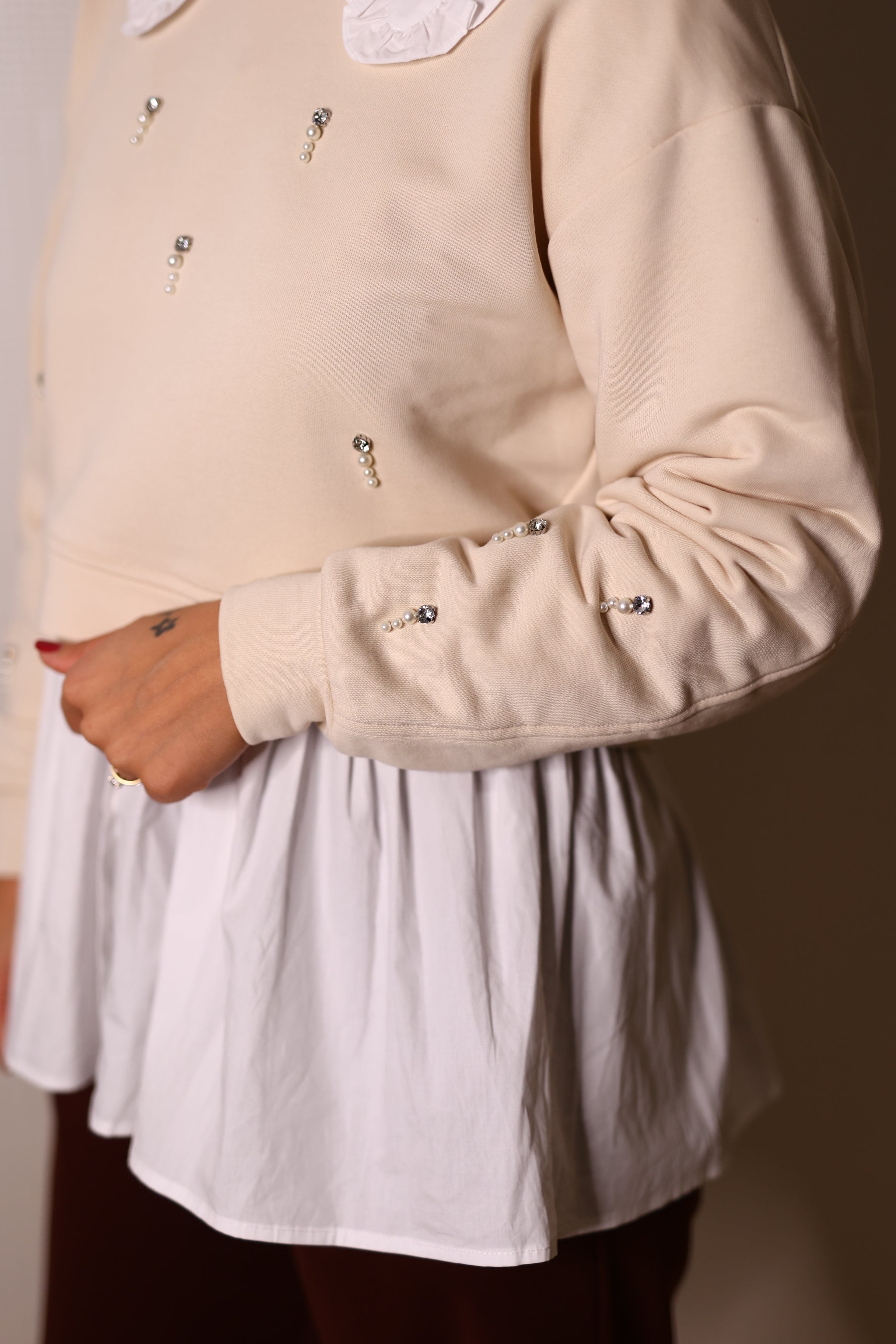 camisola com apliques