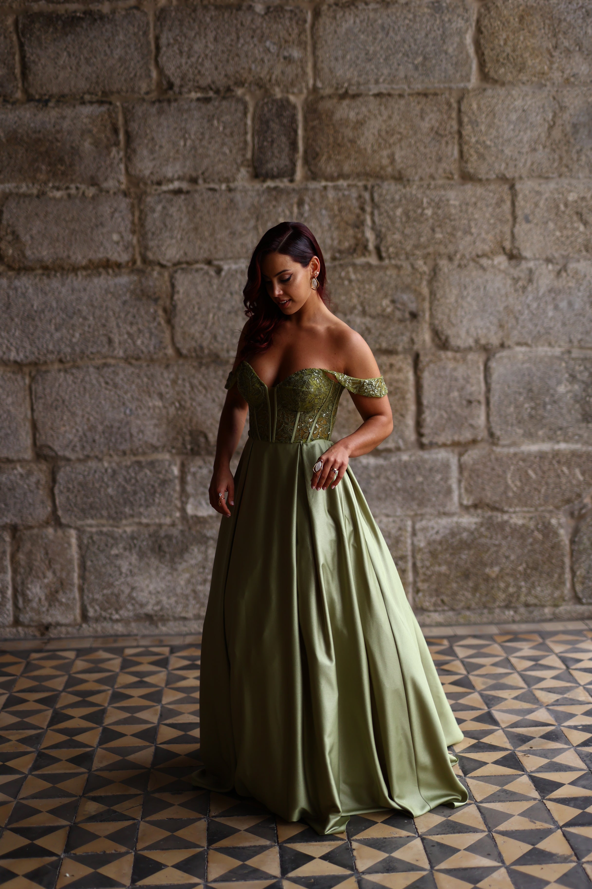 PRINCESS DRESS WITH LACE BREAST