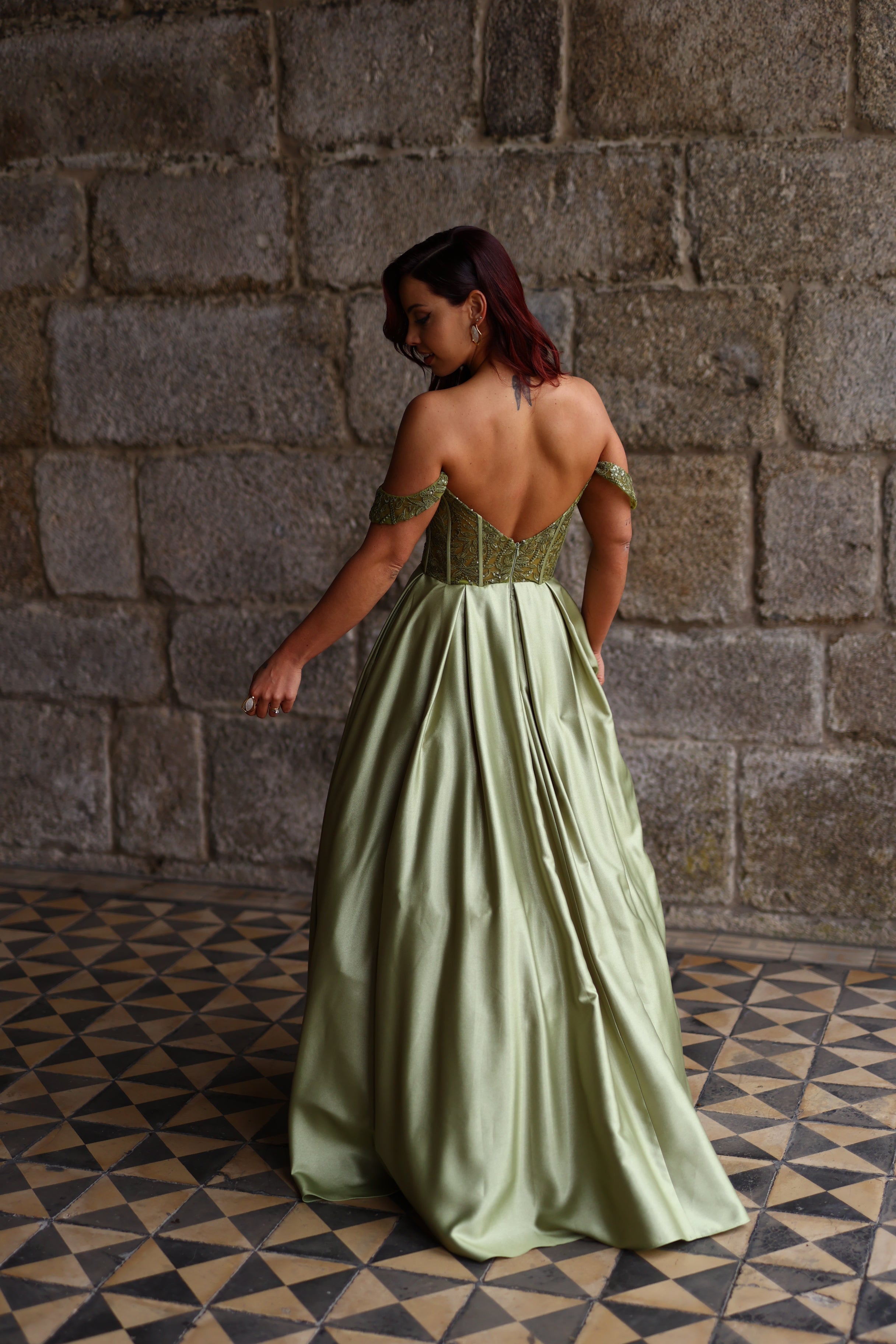 PRINCESS DRESS WITH LACE BREAST