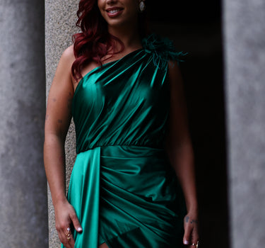 VESTIDO COM APLICAÇÃO