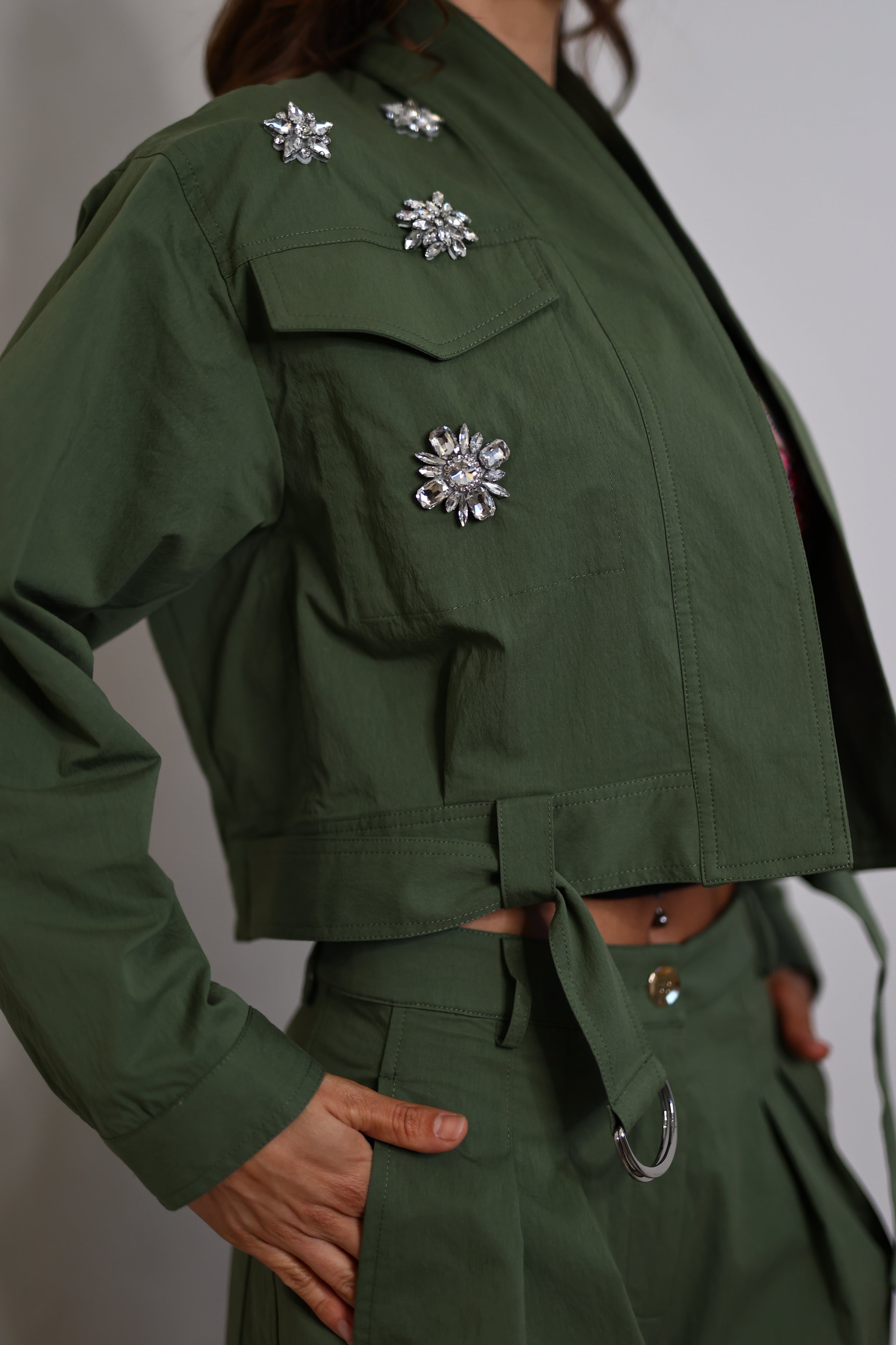 Bomber militar com apliques