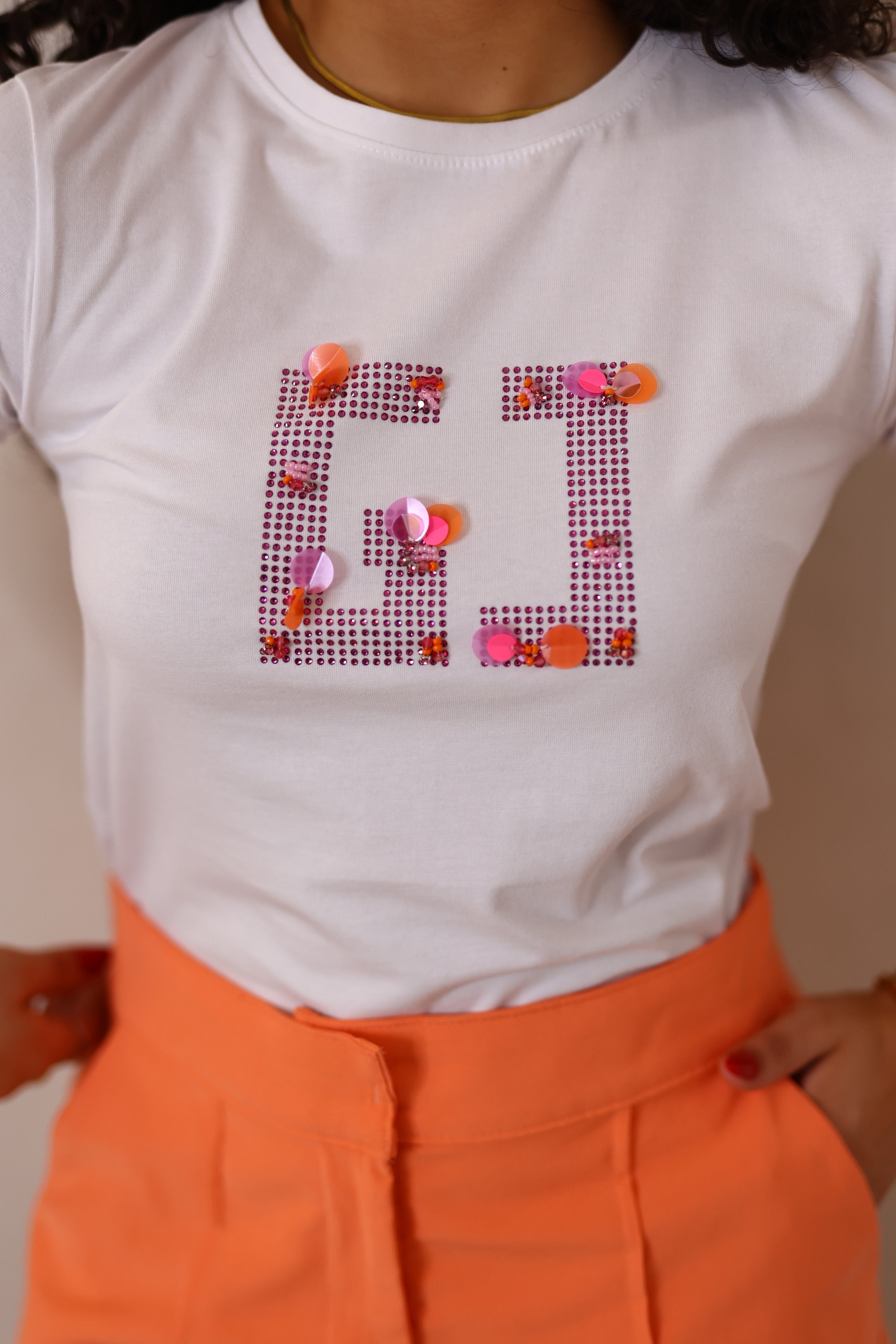 T-shirt com aplicações
