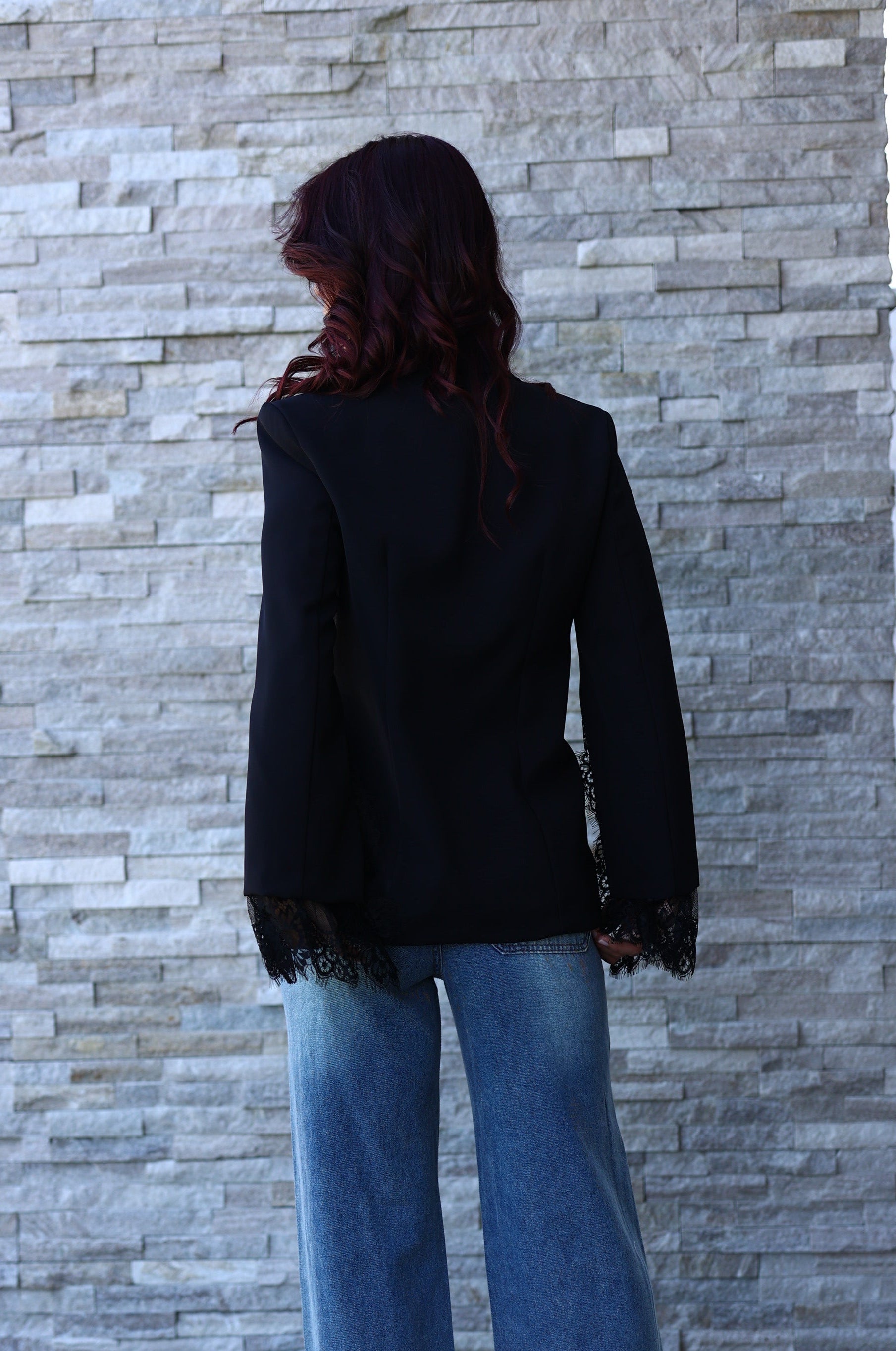 blazer com detalhe em renda