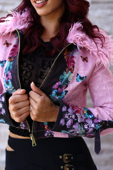 Casaco com gola em pêlo amovível