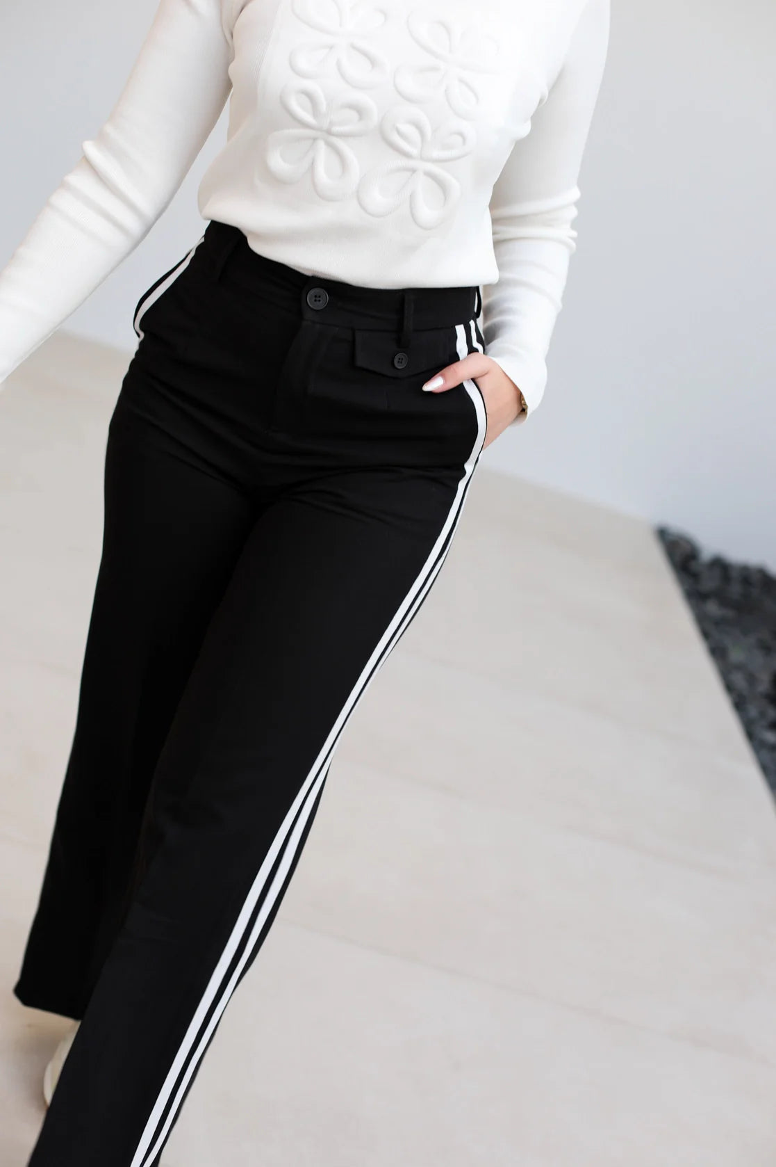 Wide leg pants with stripes