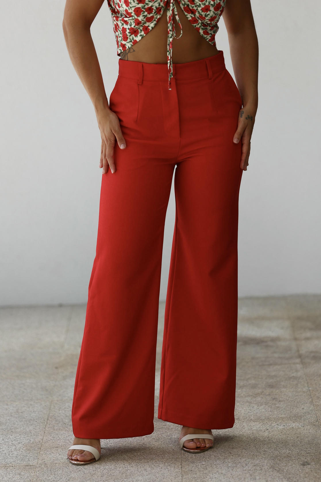 Calça pantalona clássica