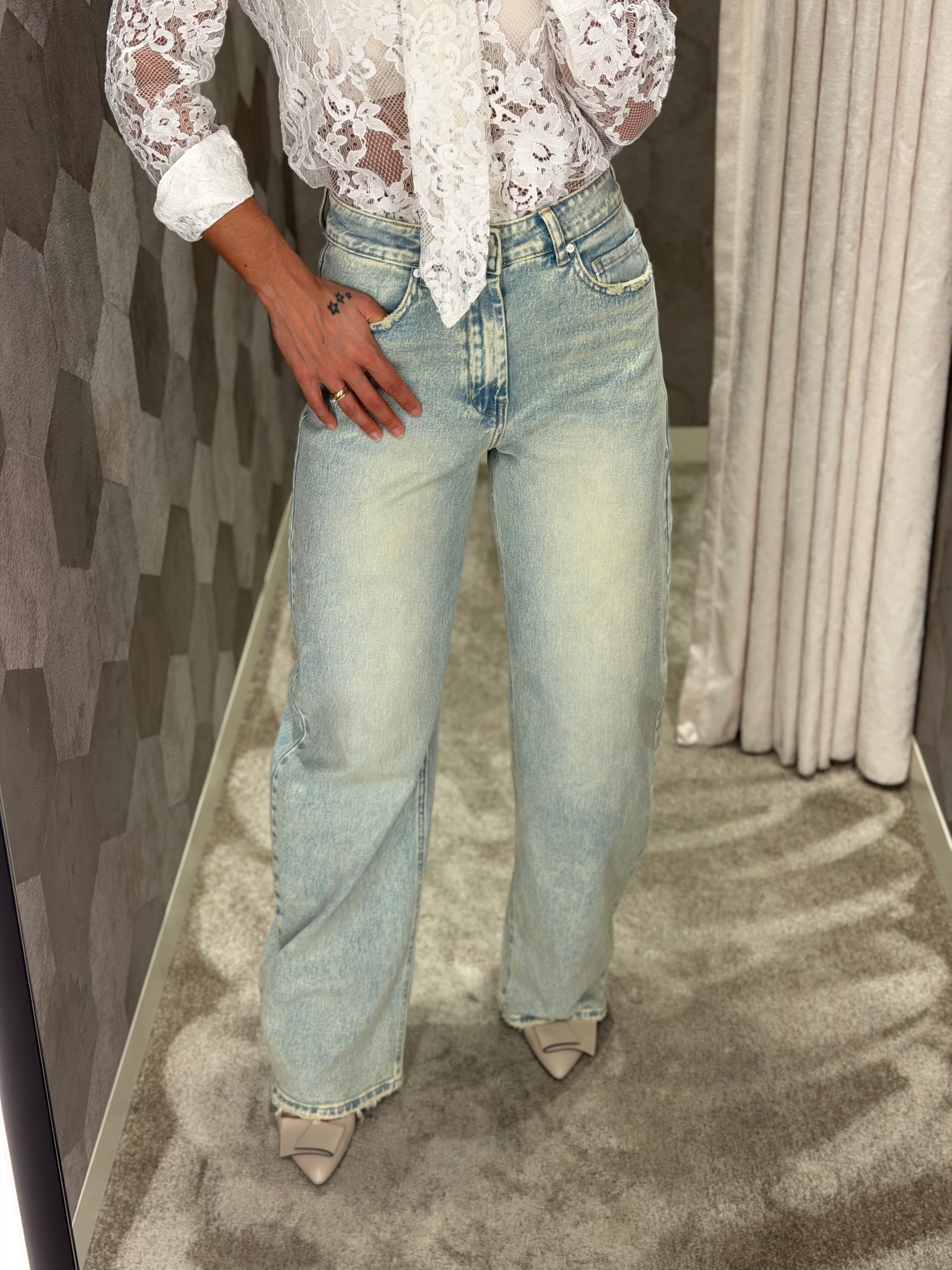 Calça wide leg com lavagem