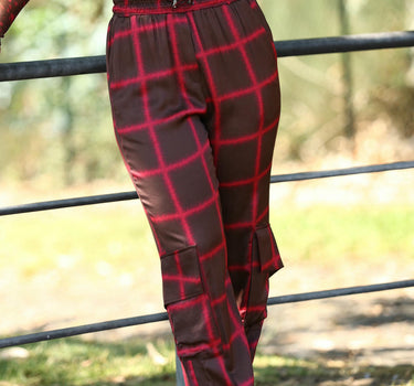 Calça estampada com bolsos