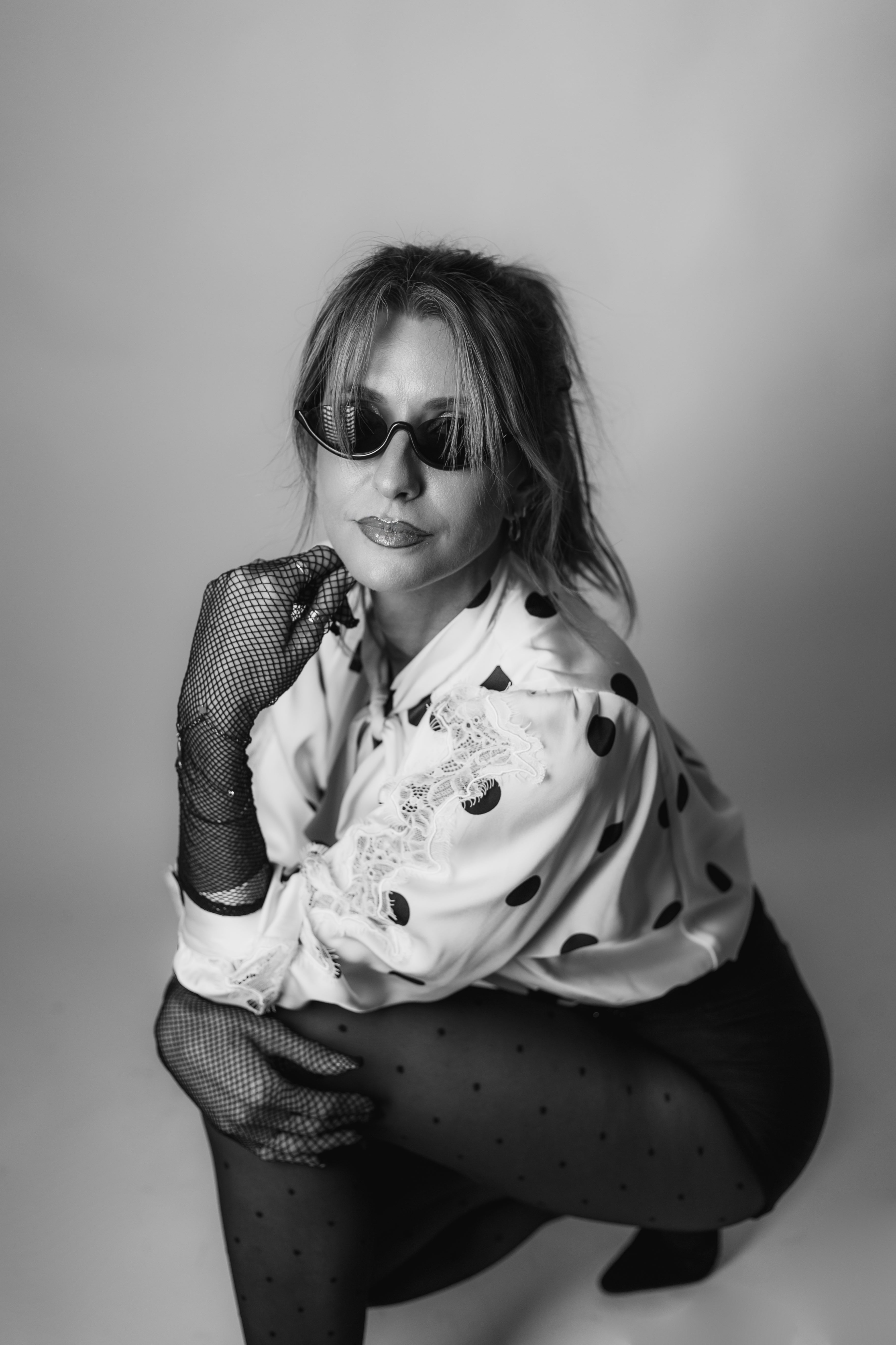 Blusa pintas com detalhe em renda